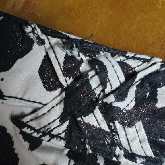 TRIPP NYC Medium Rise Skinny Leg Leopard print pants - Picture 4 of 10